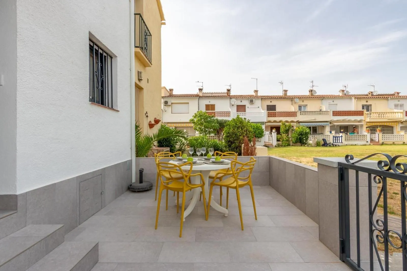 Дом отдыха Вилла Milenial Immo Triangle - House With Barbecue And Swimming Pool Эмпуриабрава Испания